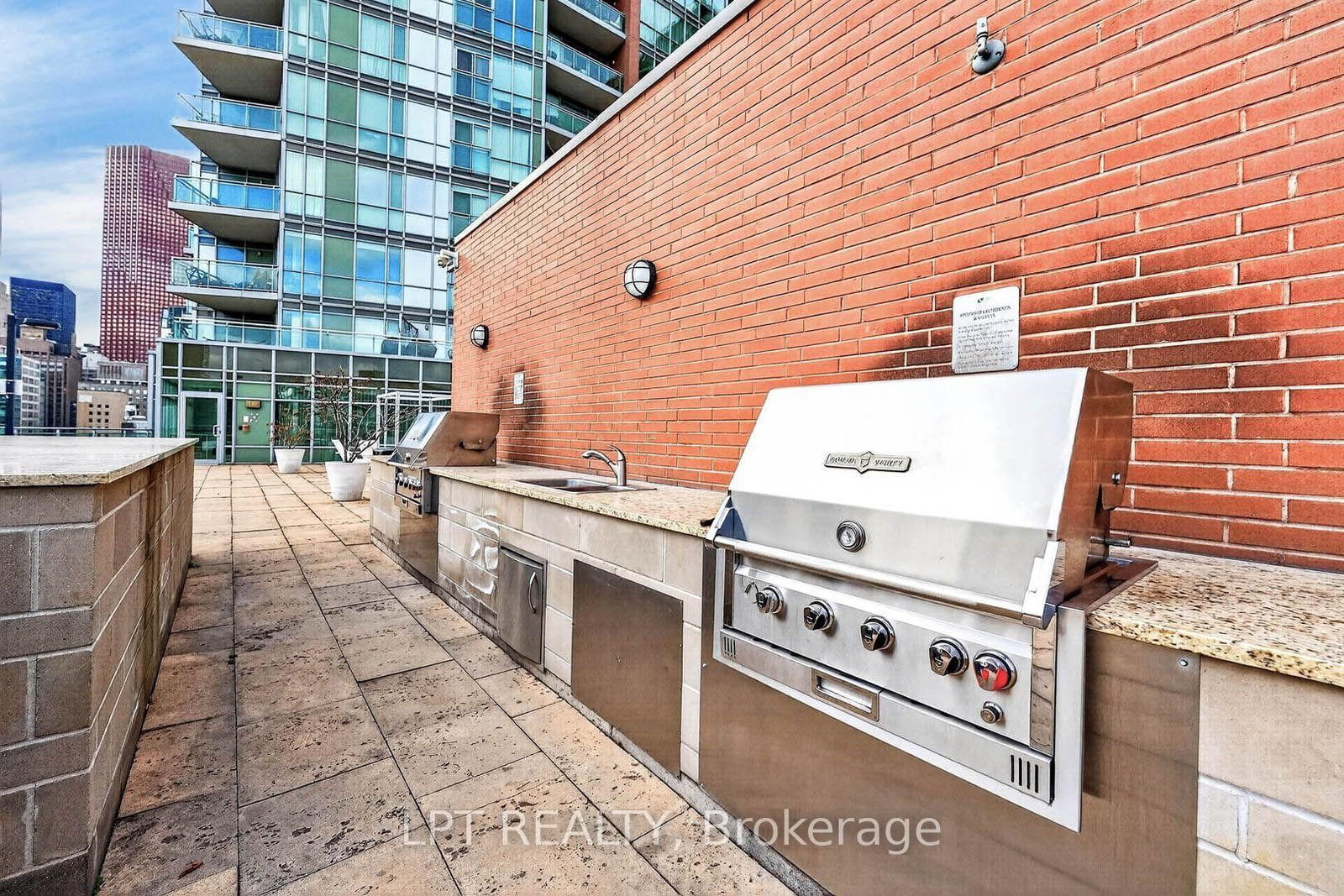 112 George Street • #1202 • Toronto, ON photo 30
