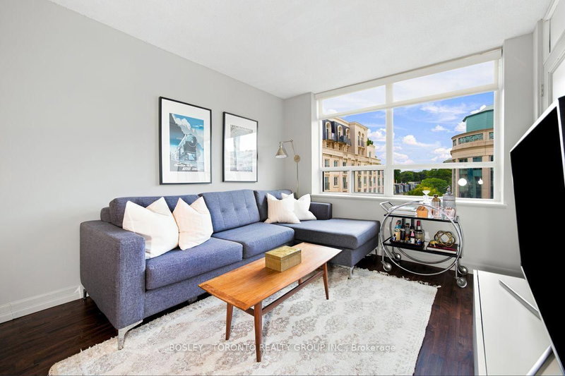 808 - 5 Rosehill Avenue
