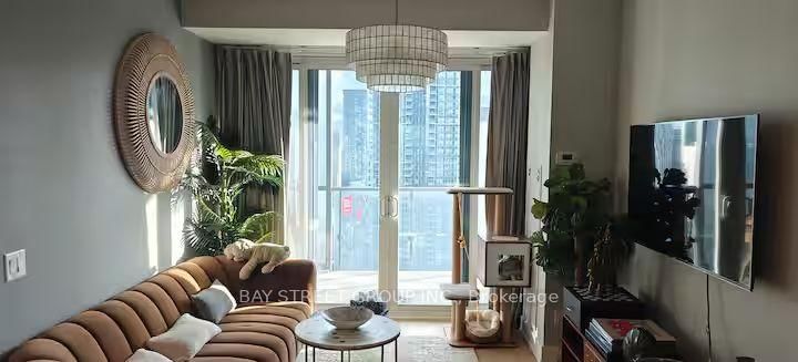 3411 Master Bedroom - 7 Grenville Street