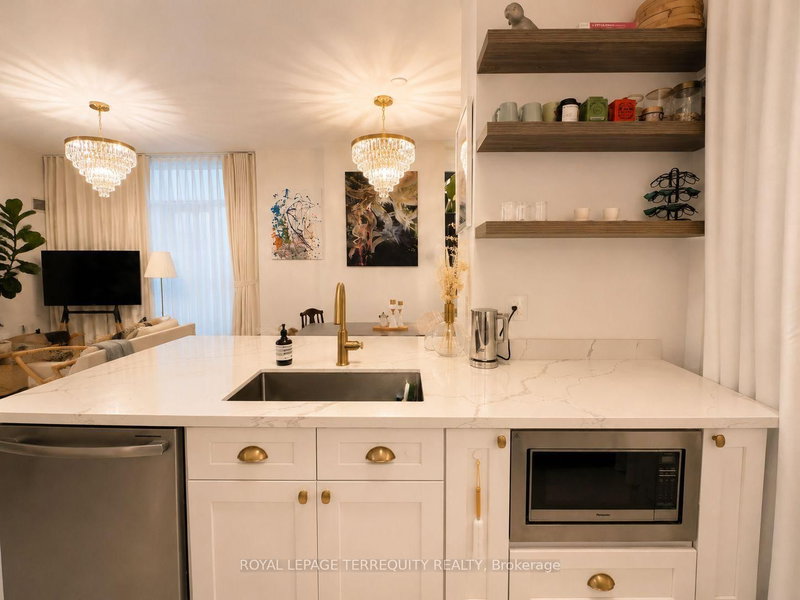 101 - 60 St Clair Avenue W