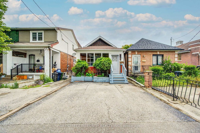 11 Glenora Avenue