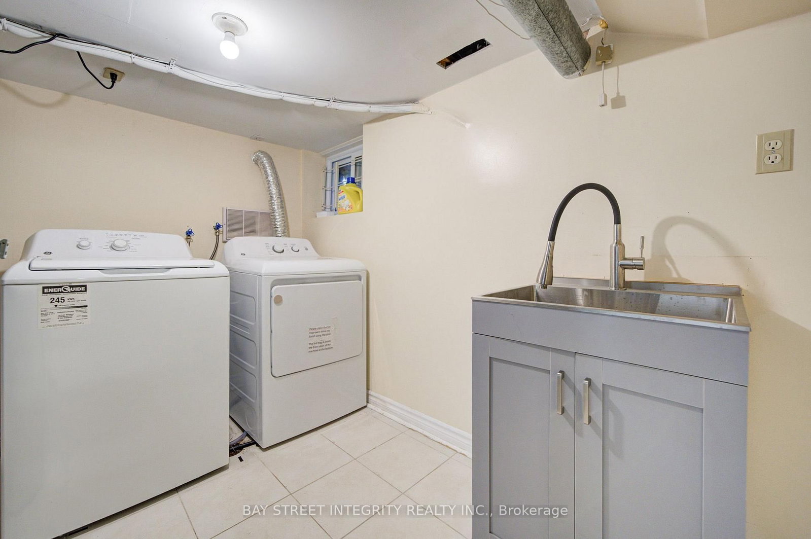 11 Glenora Avenue • Toronto, ON photo 40
