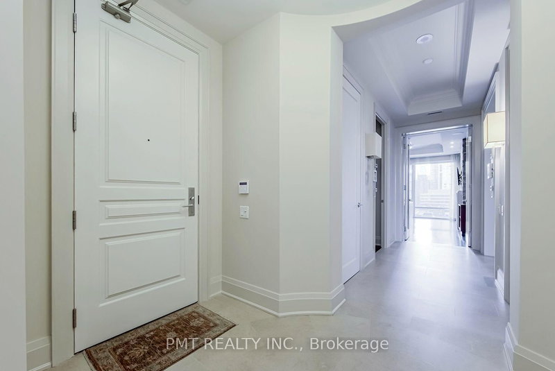 1004 - 80 Yorkville Avenue