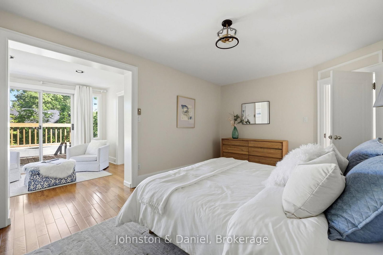 102 Ridge Drive • Toronto, ON photo 16