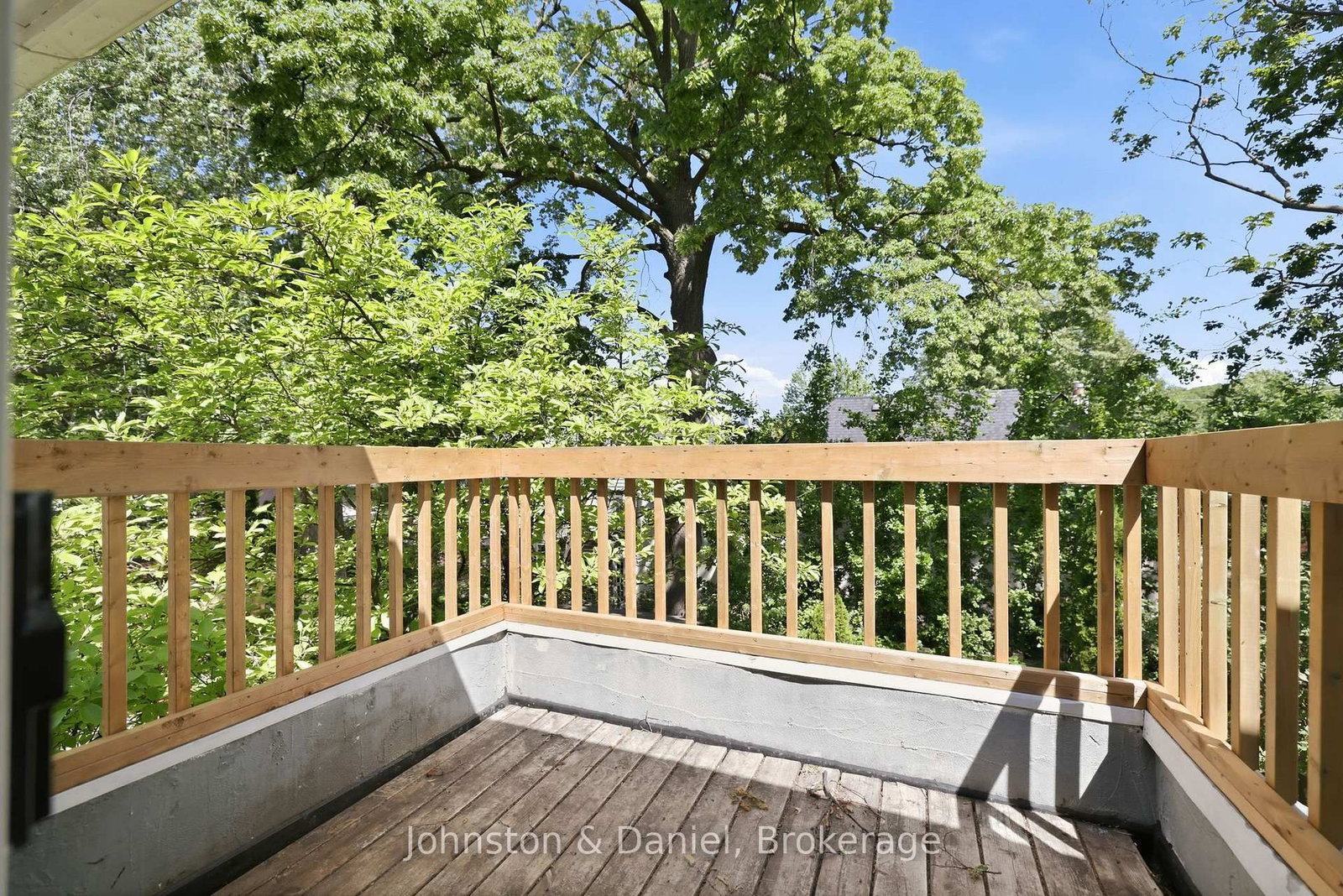 102 Ridge Drive • Toronto, ON photo 20