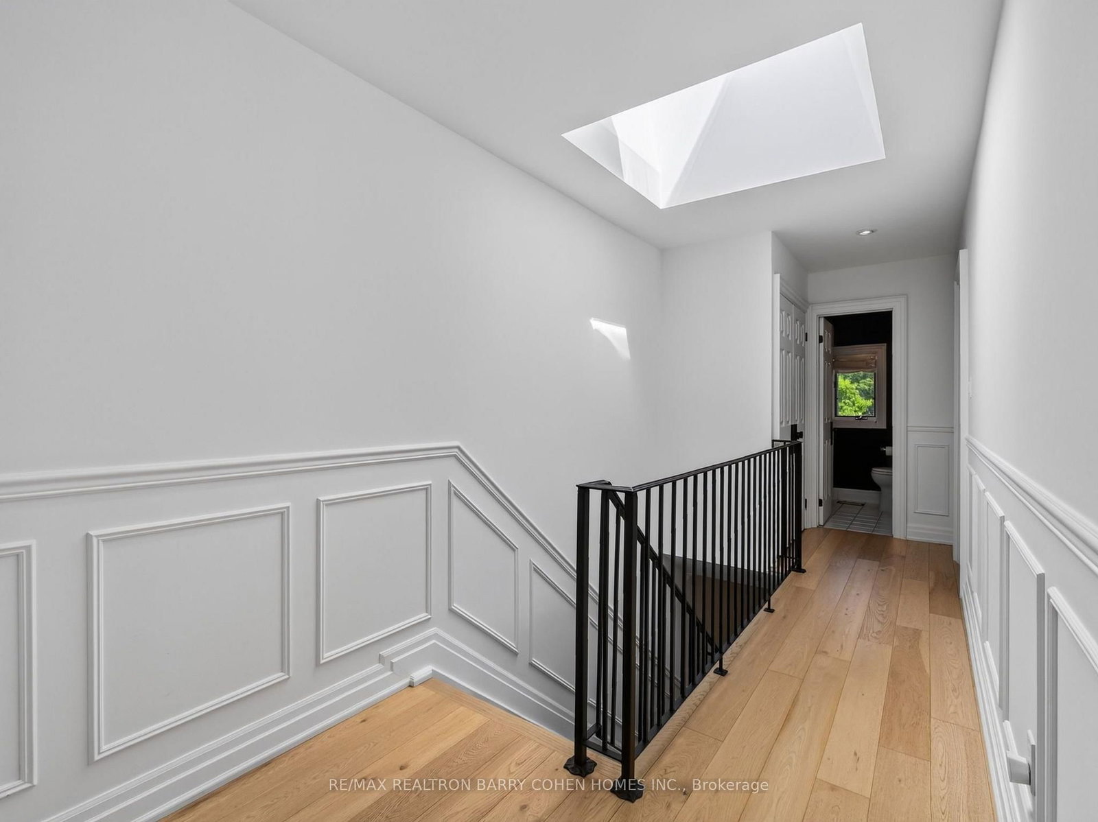 18 Joicey Boulevard • Toronto, ON photo 16