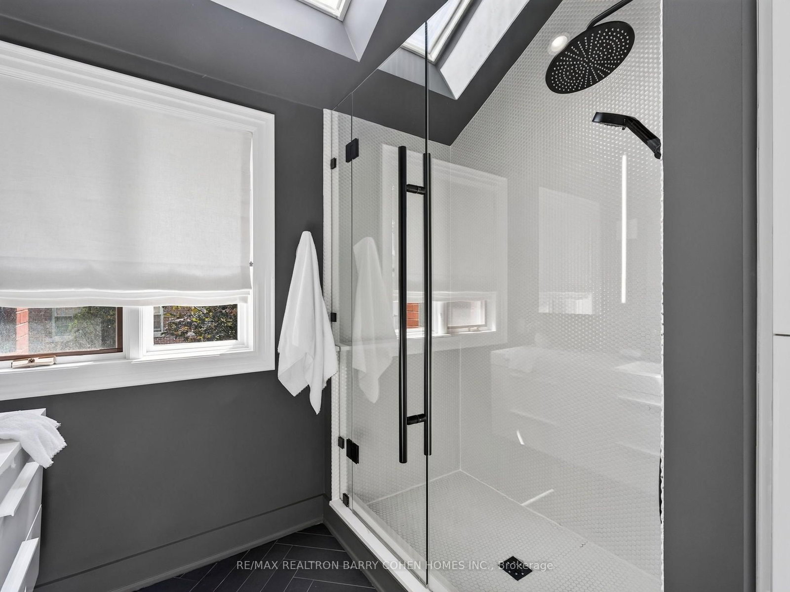 18 Joicey Boulevard • Toronto, ON photo 19