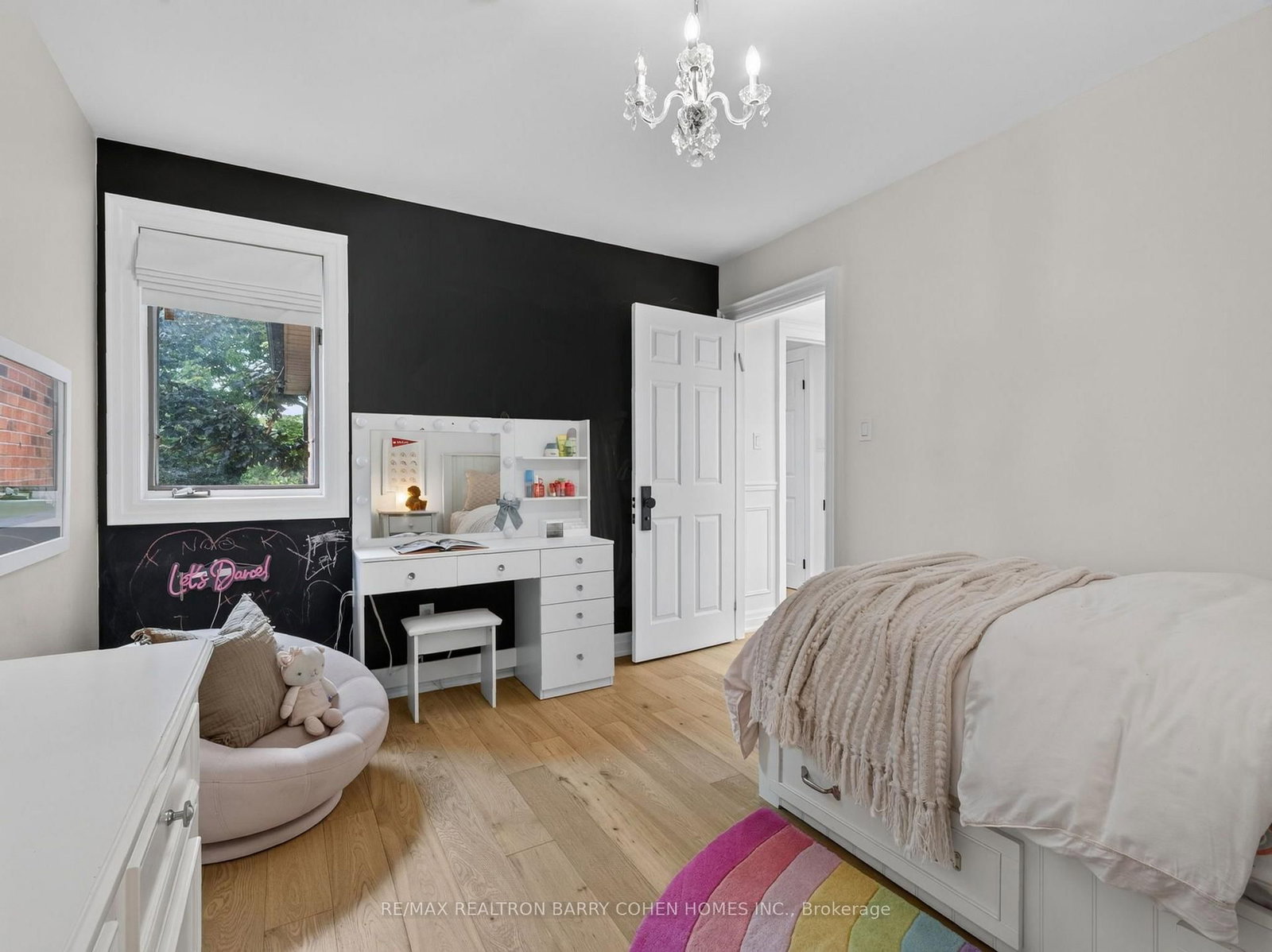 18 Joicey Boulevard • Toronto, ON photo 21