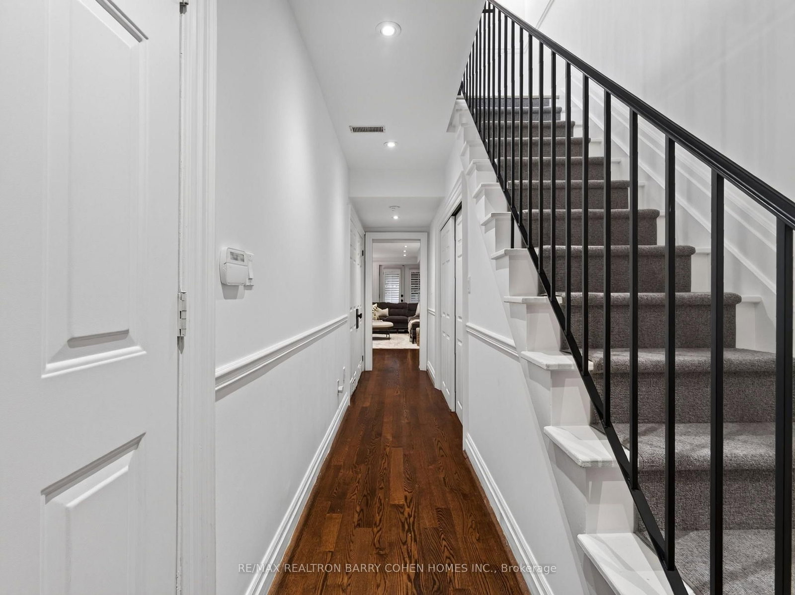 18 Joicey Boulevard • Toronto, ON photo 25