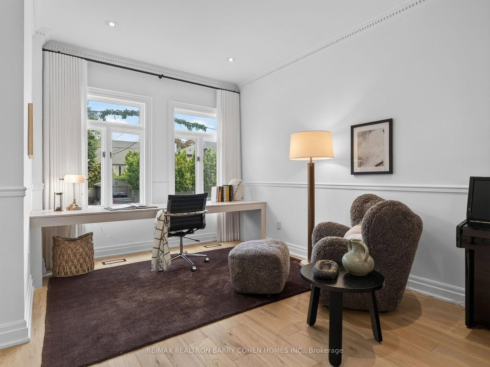 18 Joicey Boulevard • Toronto, ON photo 8