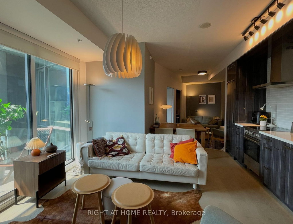 N525 - 120 Bayview Avenue 3