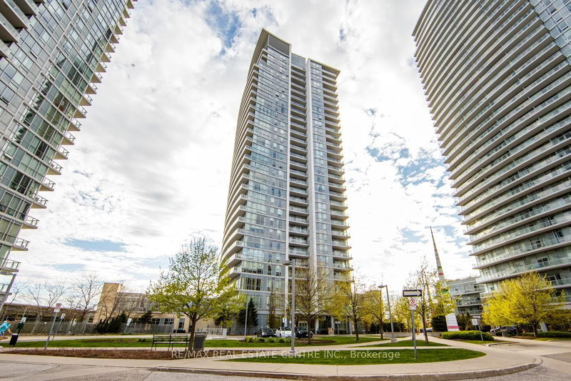 2707 - 66 Forest Manor Road