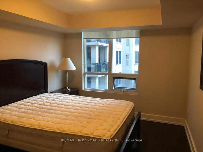 530 - 650 Sheppard Avenue E