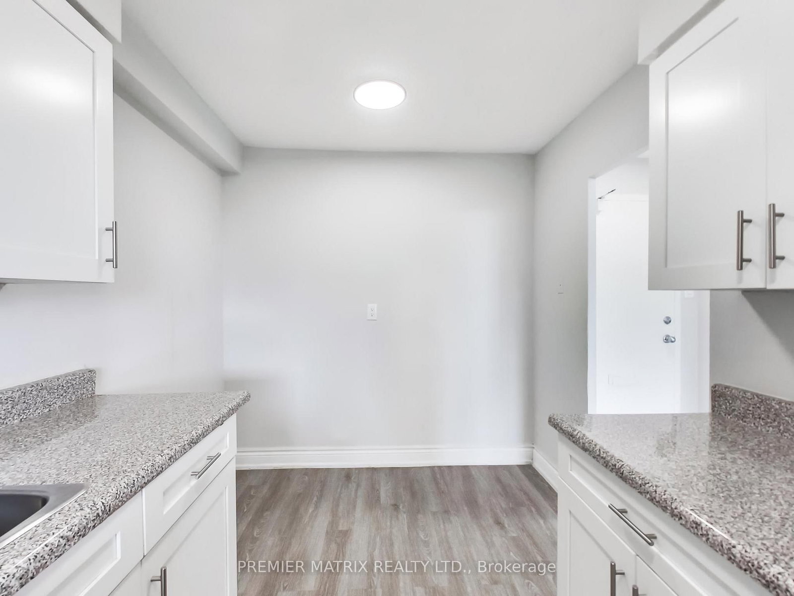 1411-65 Thorncliffe Park Dr, Toronto, view 18