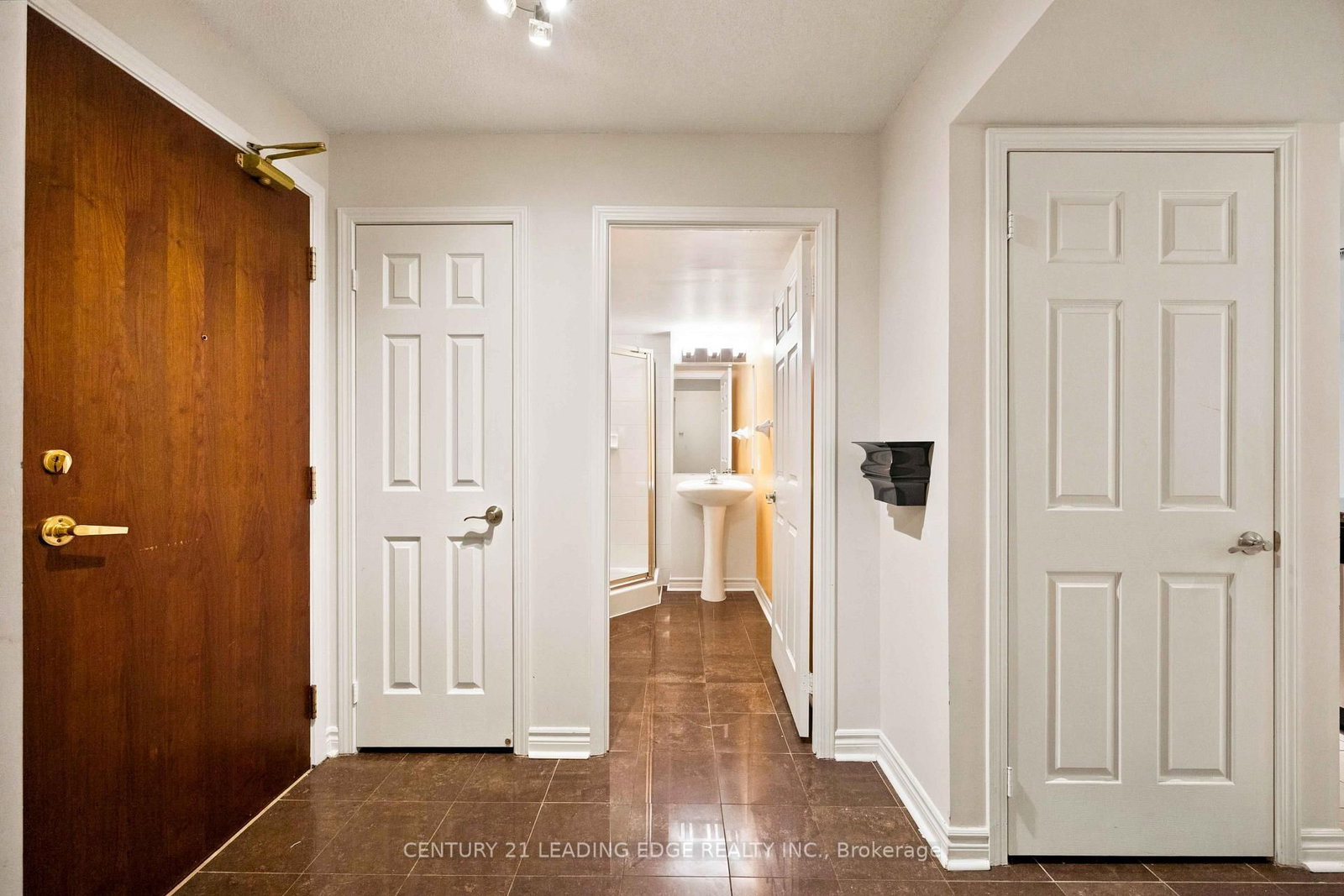 212-18 Kenaston Gdns, Toronto, view 14