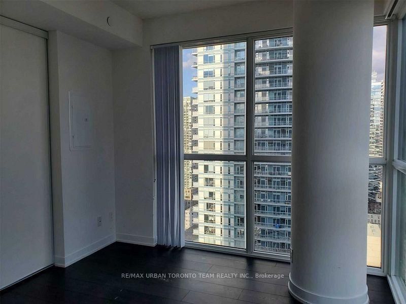 3313-87 Peter St, Toronto, view 10