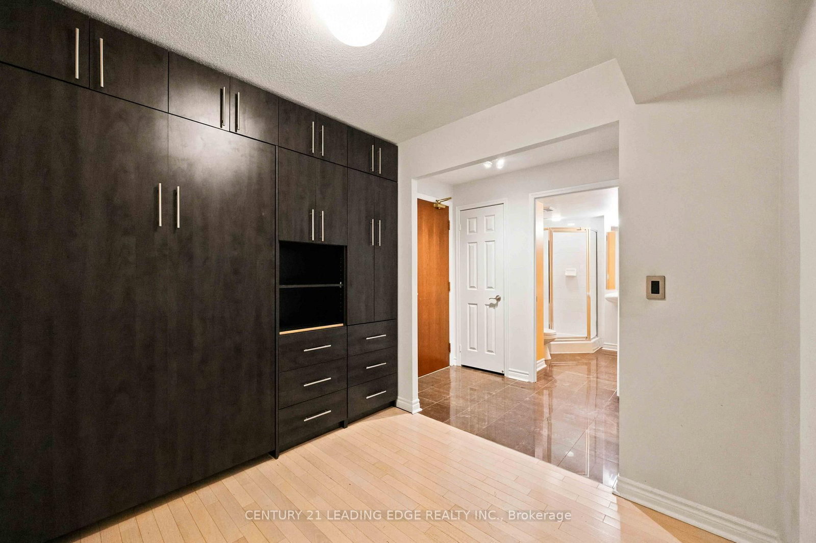 18 Kenaston Gardens • #212 • Toronto, ON photo 13