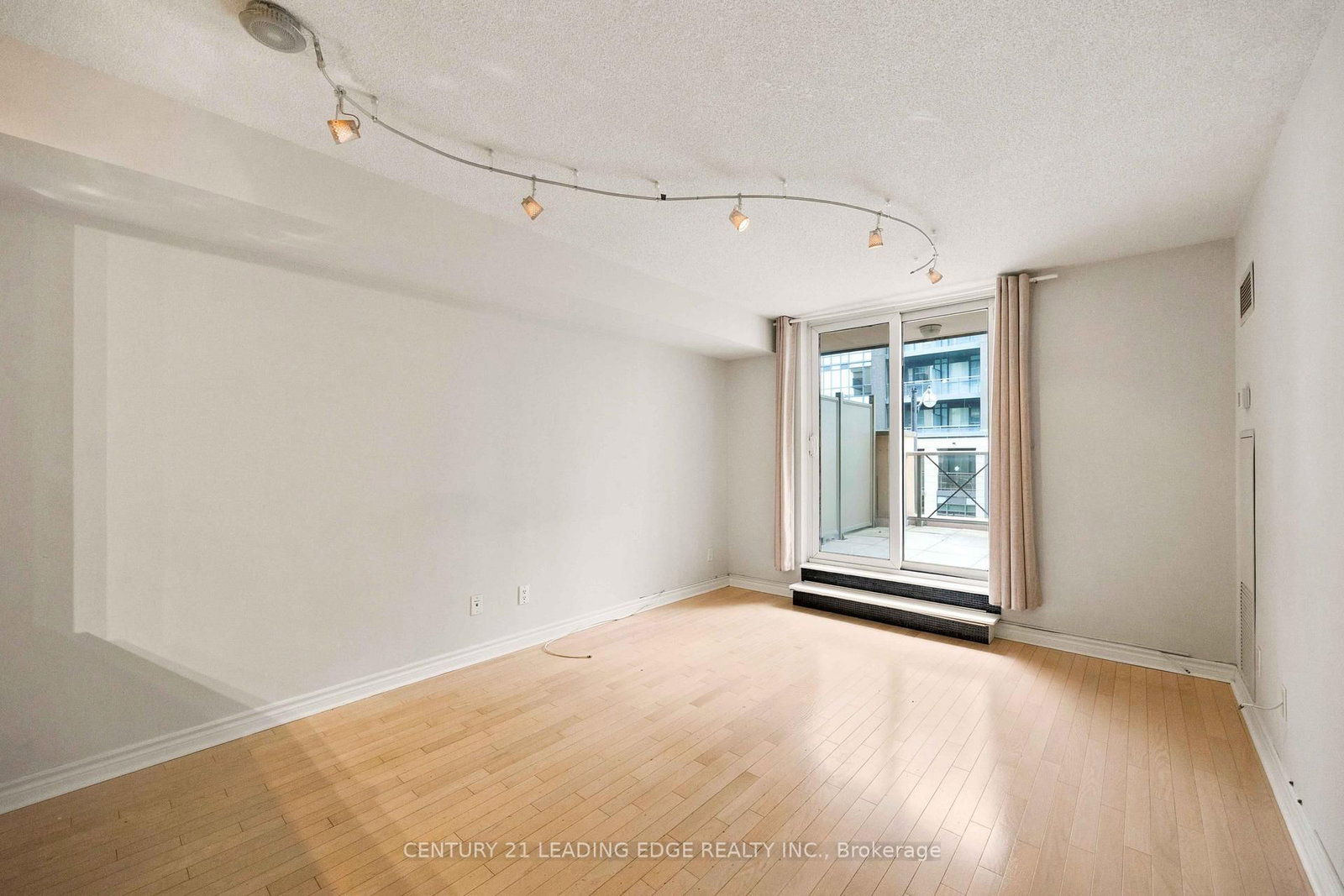 18 Kenaston Gardens • #212 • Toronto, ON photo 23