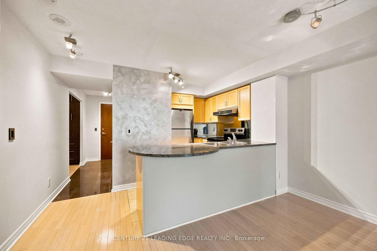 18 Kenaston Gardens • #212 • Toronto, ON photo 28