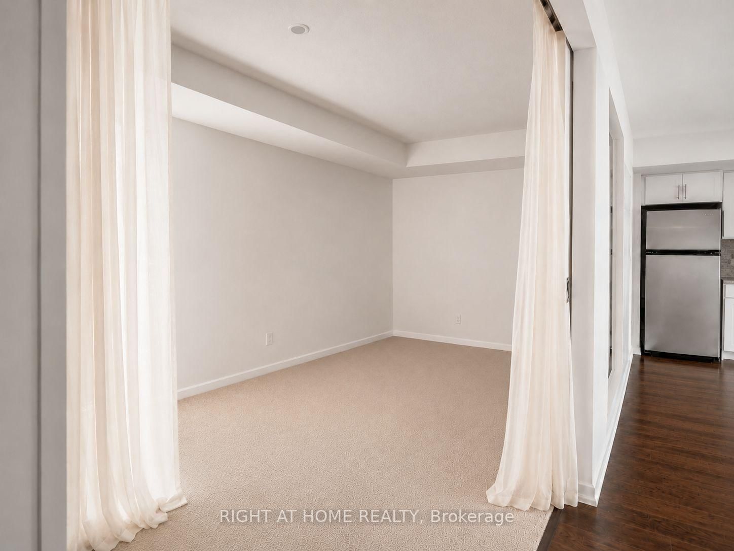 1157-209 Fort York Blvd, Toronto, view 17