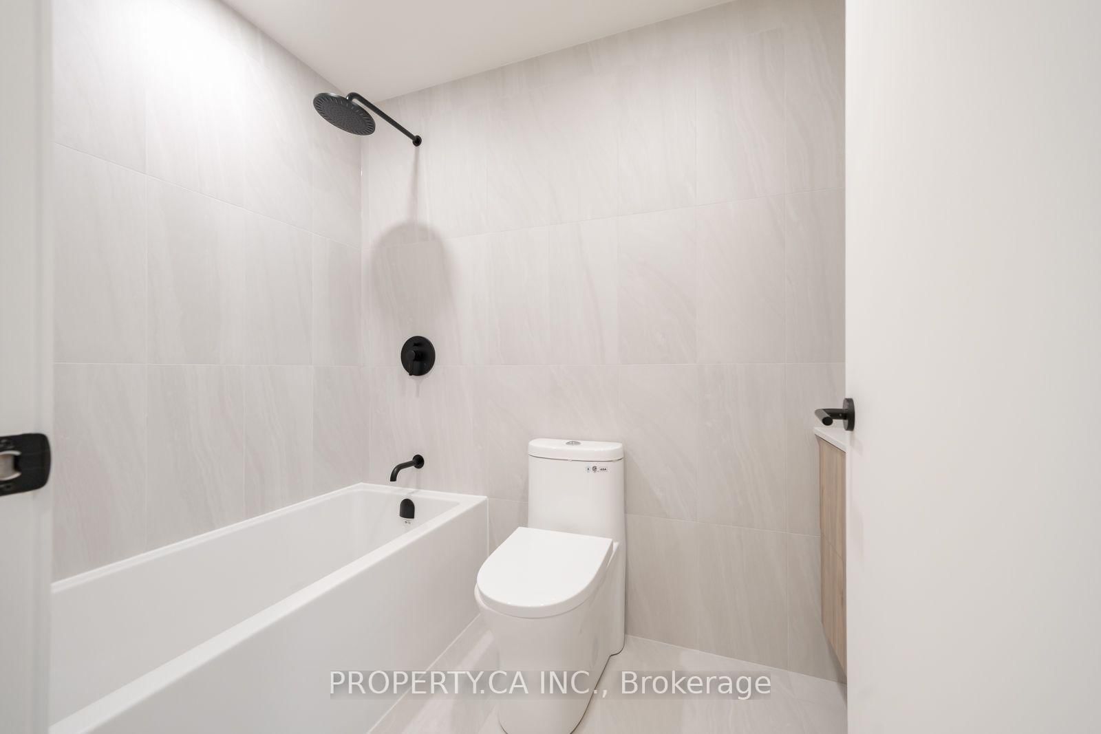 1908-109 Erskine Ave, Toronto, view 11