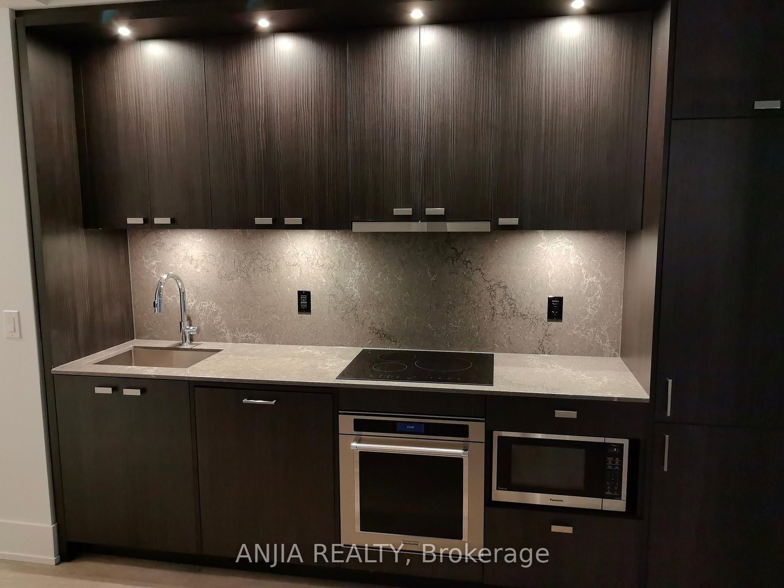 1011-480 Front St, Toronto, view 15