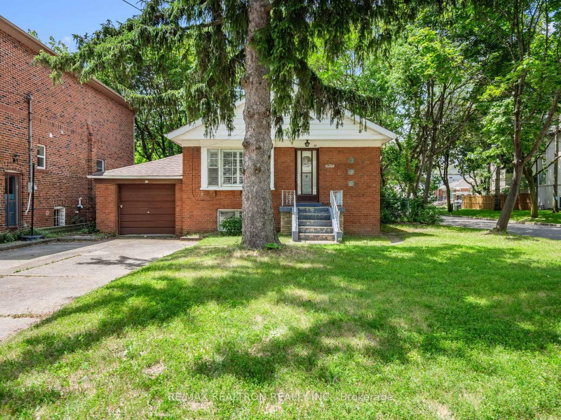 12 Graymar Avenue
