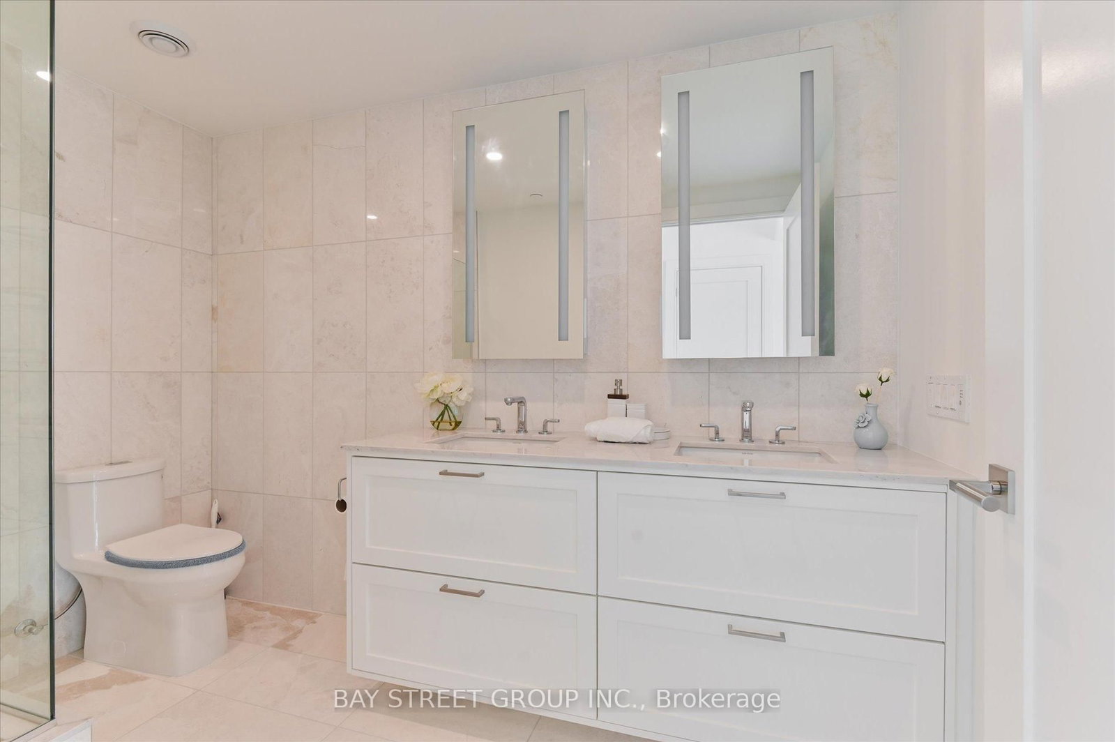 2707-30 Inn On The Park Dr, Toronto, view 19