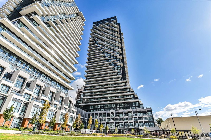2707 - 30 Inn On The Park Drive