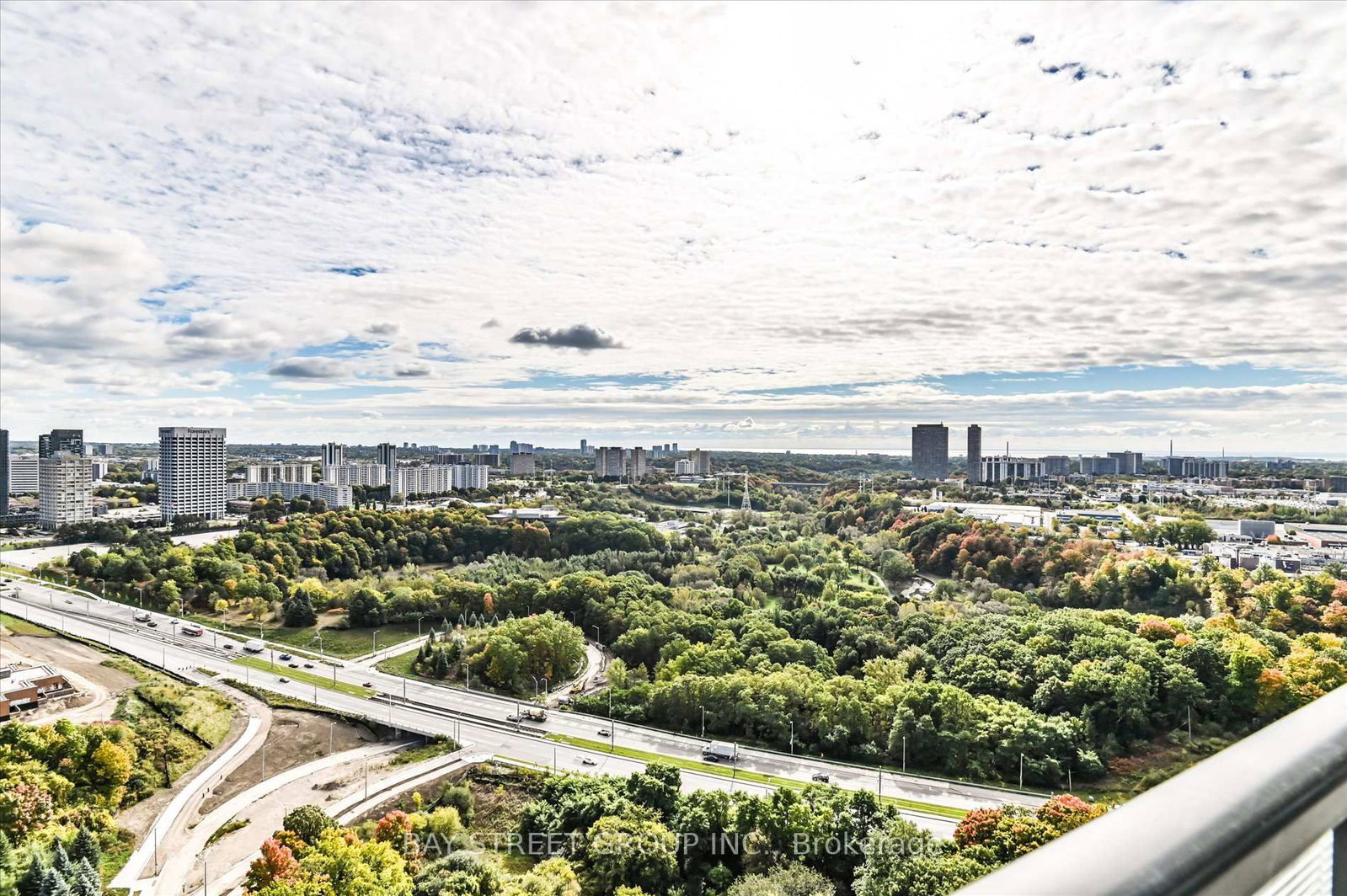 2707-30 Inn On The Park Dr, Toronto, view 21