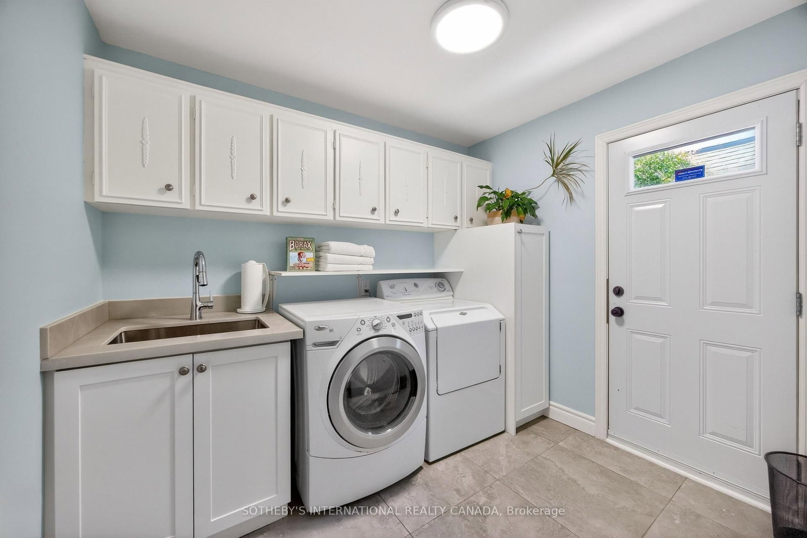 25 Gossamer Avenue • Toronto, ON photo 17