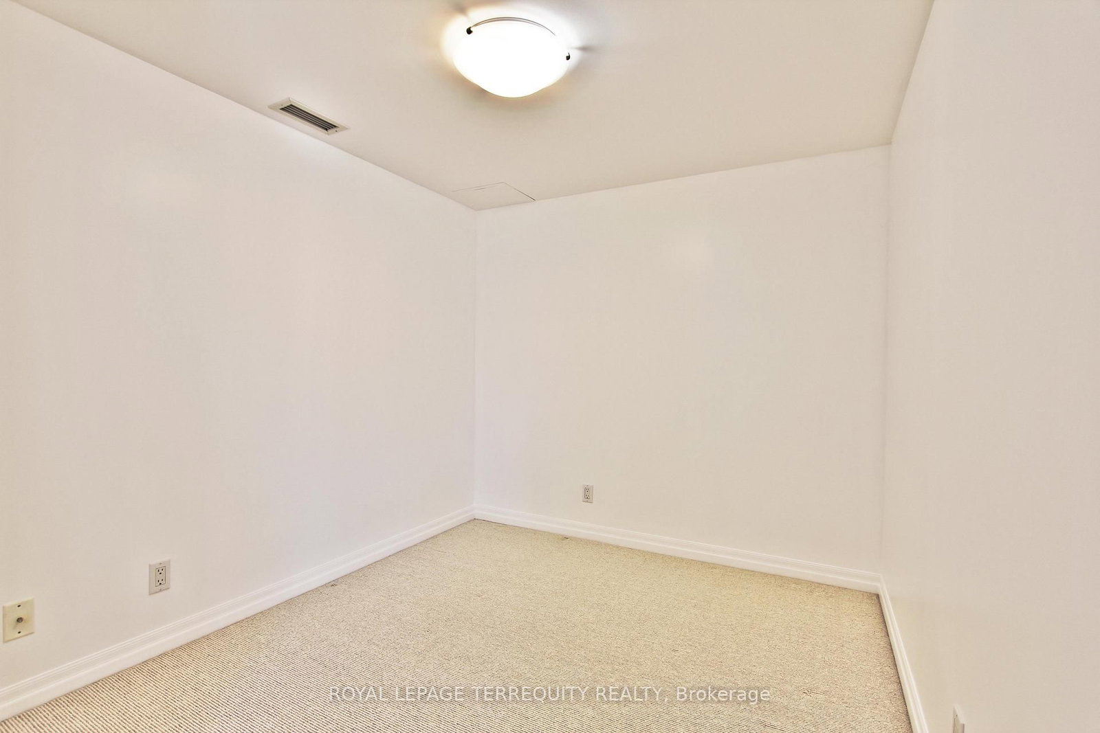 22 Wellesley Street E • #708 • Toronto, ON photo 8