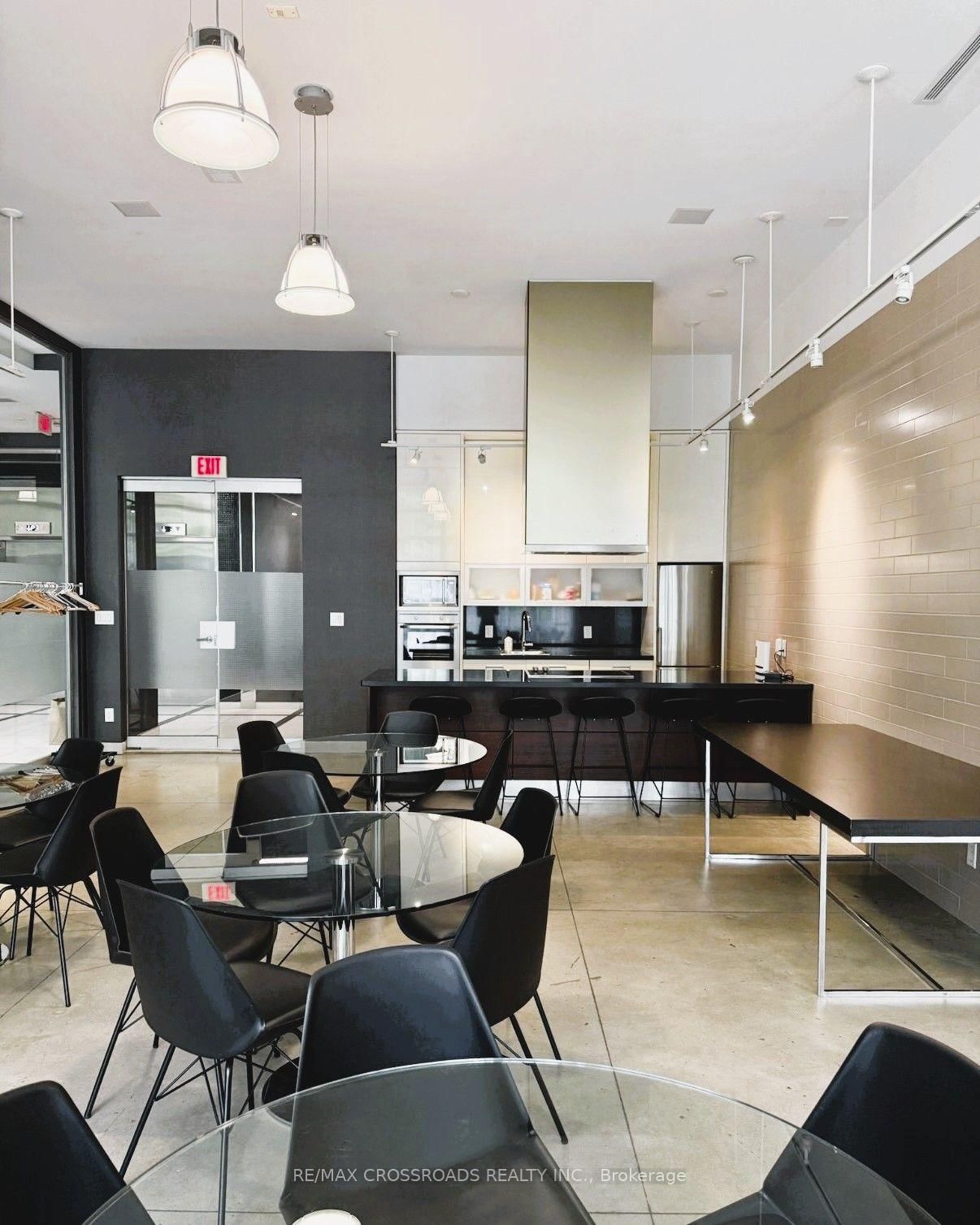 225-380 Macpherson Ave, Toronto, view 18