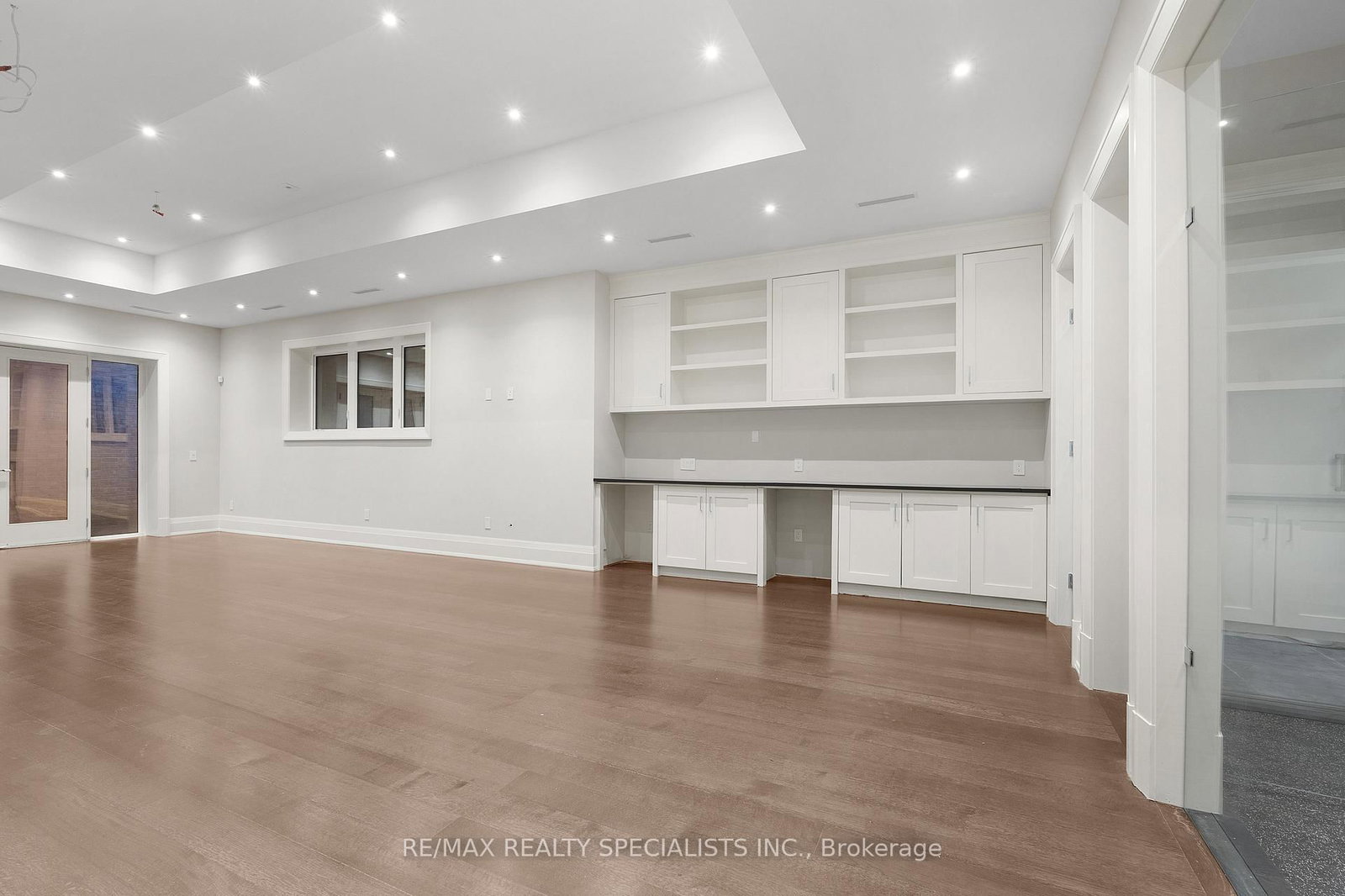 95 Lord Seaton Rd, Toronto, view 39