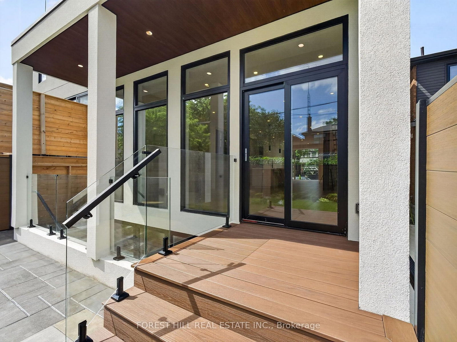 207 Robina Avenue • Toronto, ON photo 11
