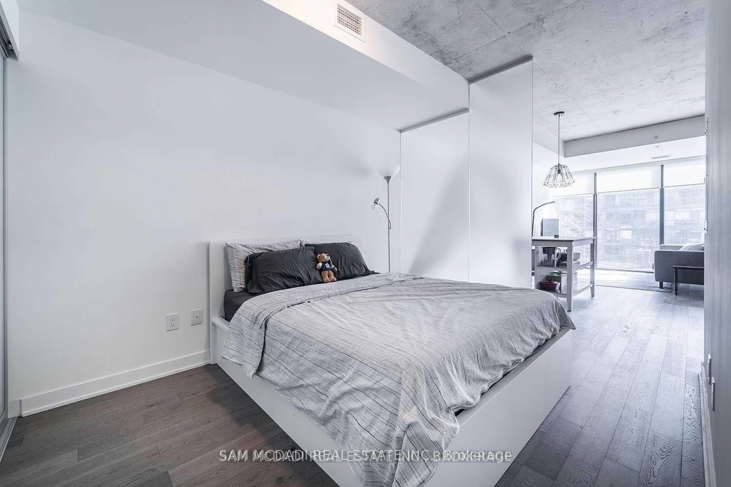 415-629 King St, Toronto, view 13