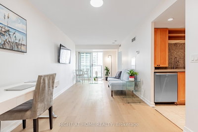 3116 - 8 Park Rd - Photo 1
