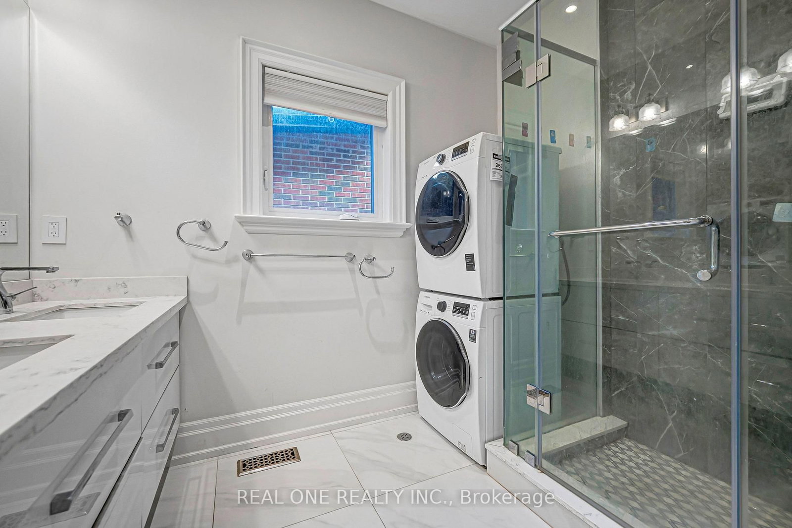 100 Ridelle Avenue • Toronto, ON photo 39