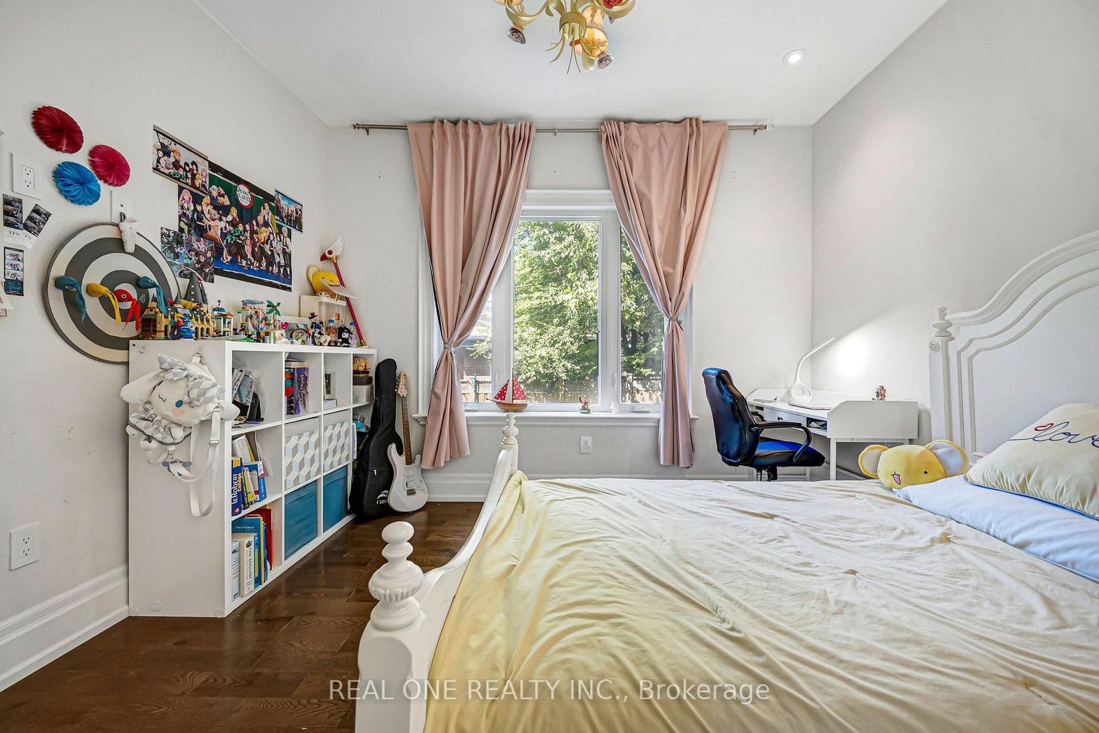 100 Ridelle Avenue • Toronto, ON photo 48