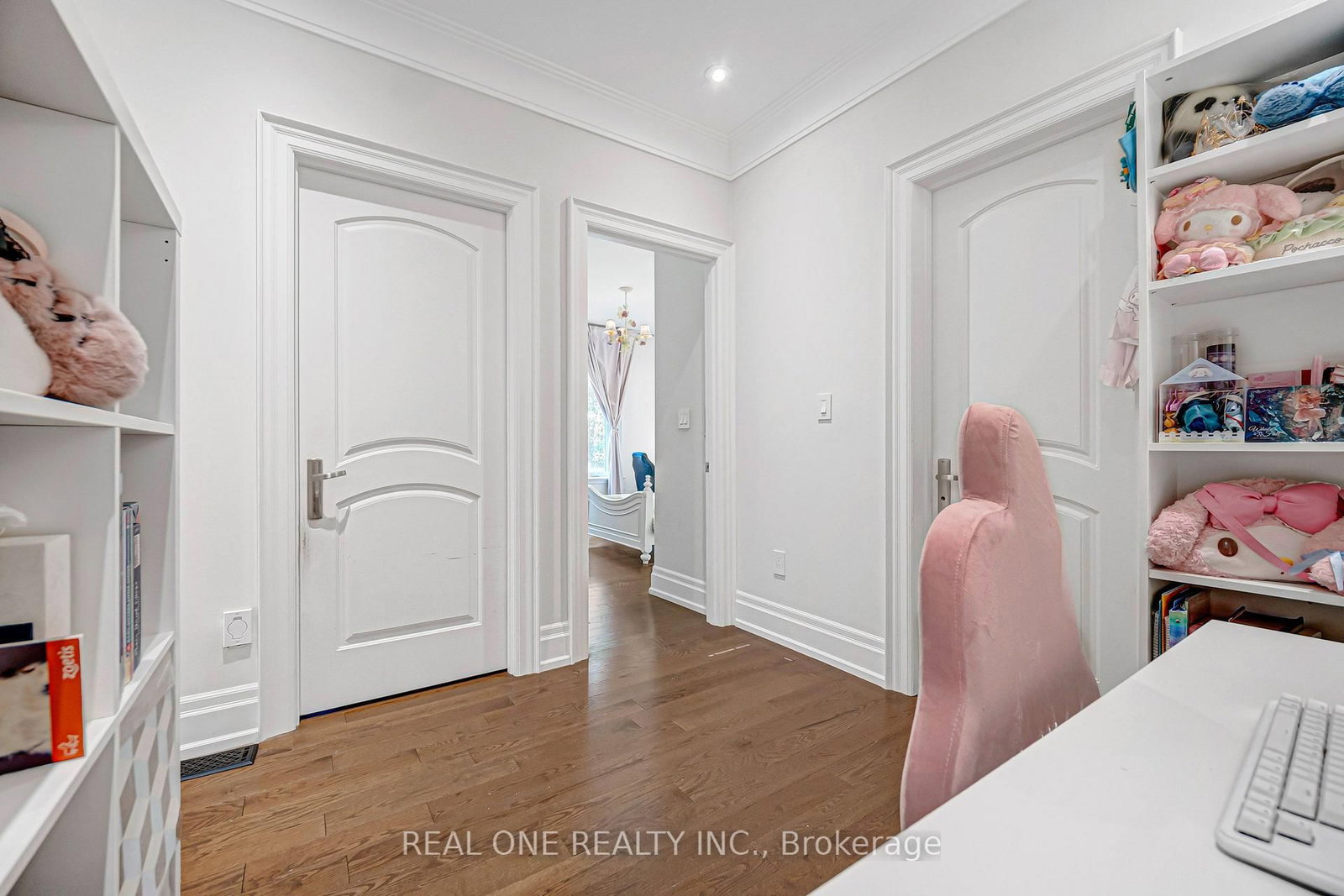 100 Ridelle Avenue • Toronto, ON photo 50