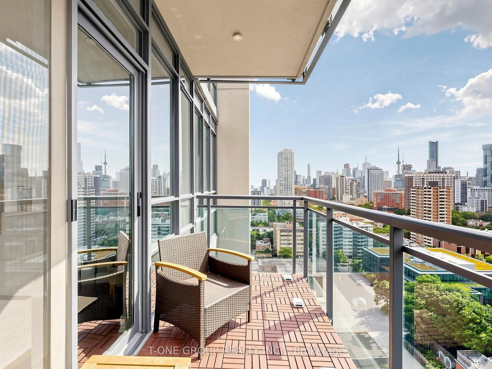 28 Linden Street • #1707 • Toronto, ON photo 20