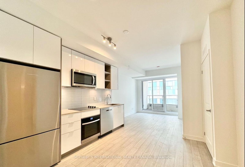 401 - 543 Richmond Street W