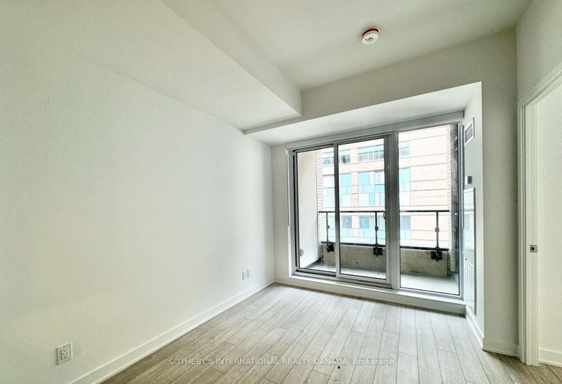 401 - 543 Richmond Street W