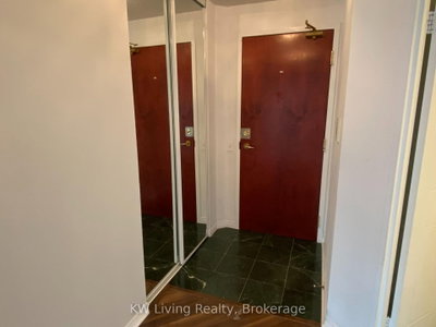 Condo leased at 705-750 Bay Street, Toronto, Ontario, M5G 1N6 - Bay Street Corridor - MLS: C13715614