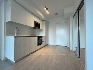 2317 - 400 King Street W