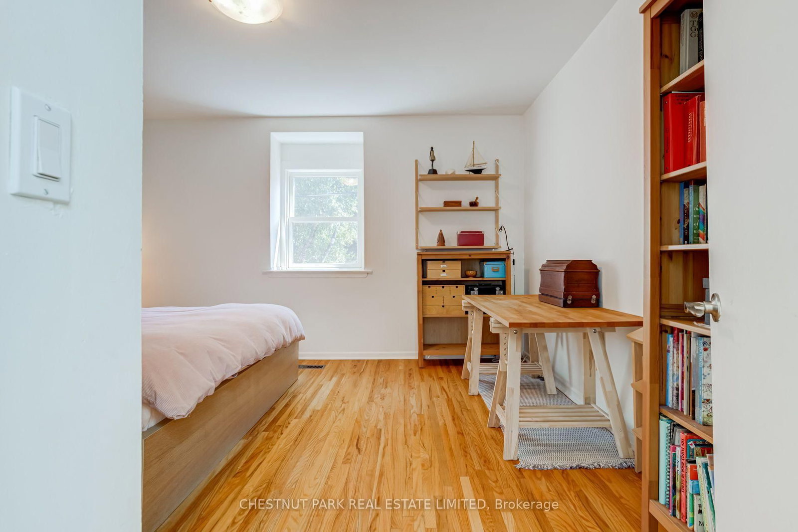 10 Sackville Place • Toronto, ON photo 15