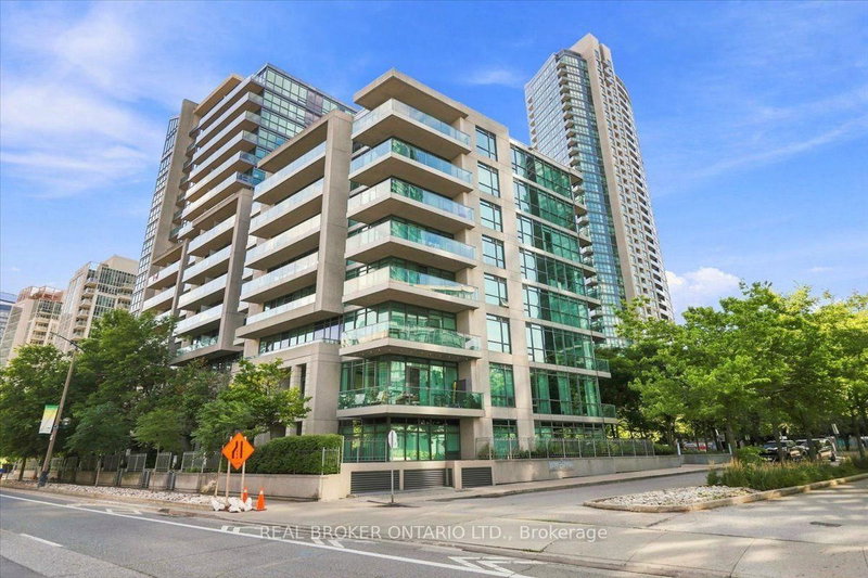1468 - 209 Fort York Boulevard