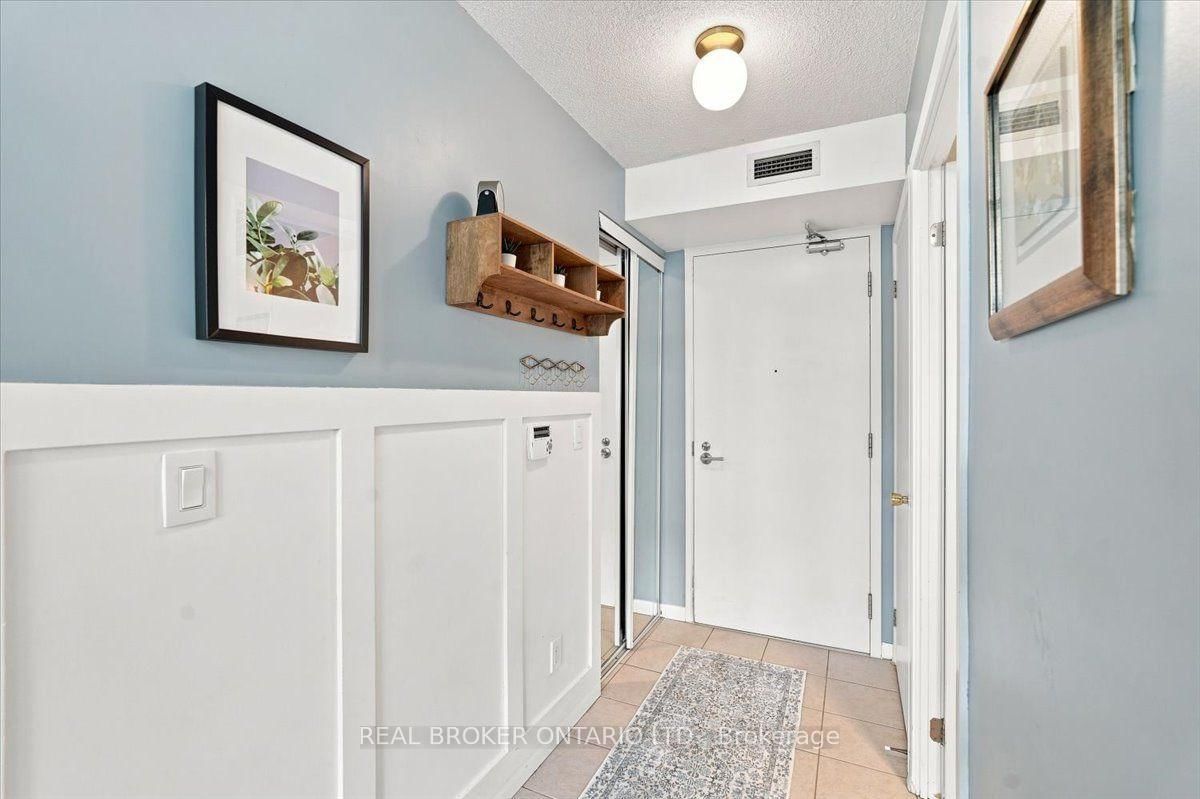 209 Fort York Boulevard • #1468 • Toronto, ON photo 4