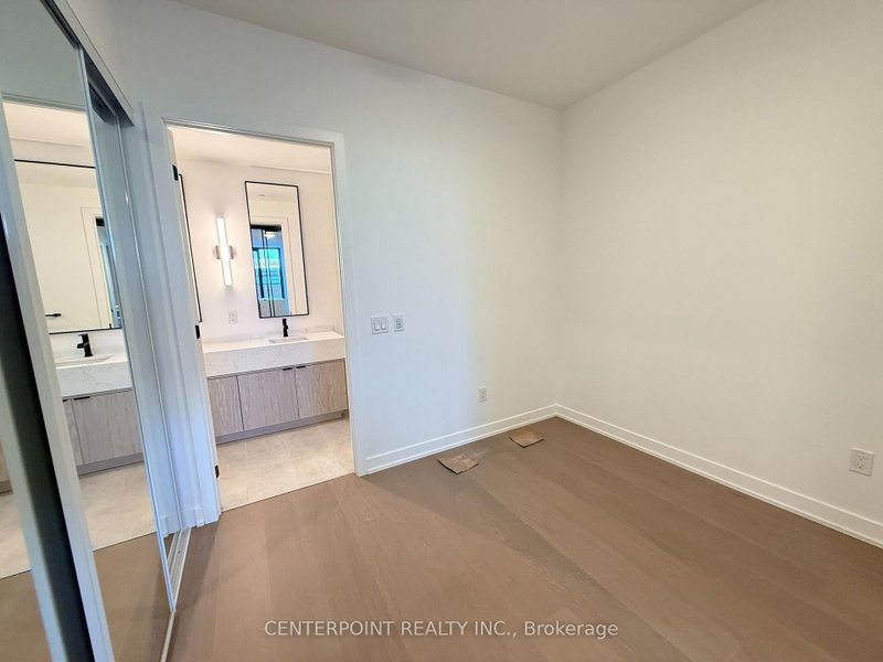 818 - 89 Montclair Avenue