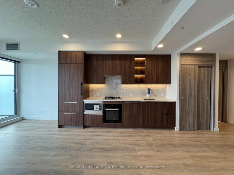 1615 - 75 Billes Heights